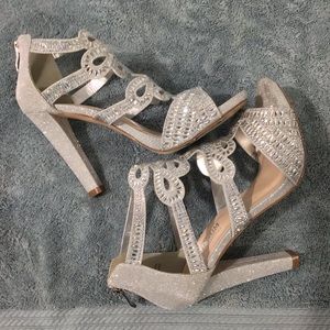 Deblossom Jeweled Heels, size 7